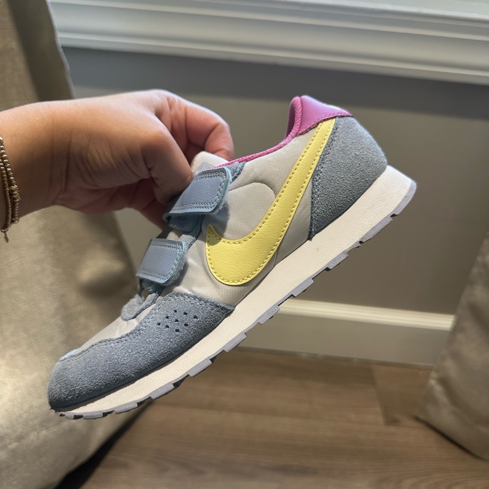 Nike Kids Light Blue, Pink & Yellow Velcro Casual Sneakers - Picture 8 of 15